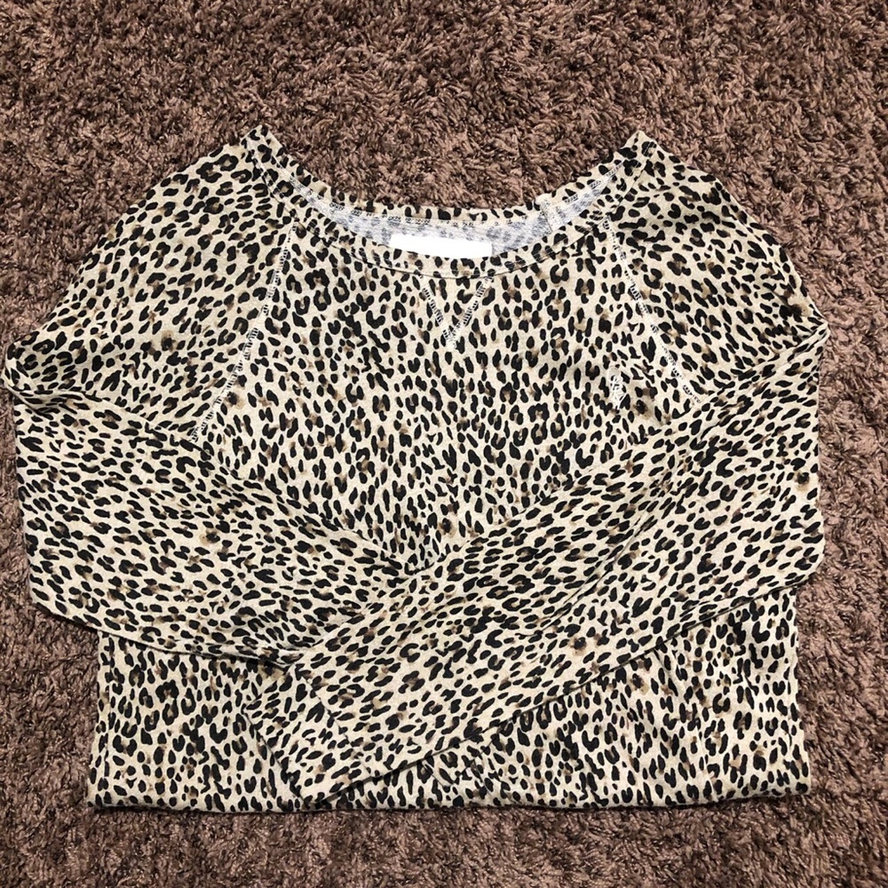 Obey leopard crewneck